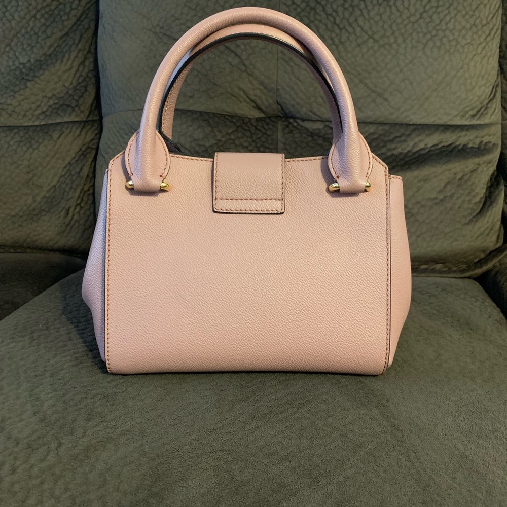Burberry small buckle tote - Picture 5 of 8